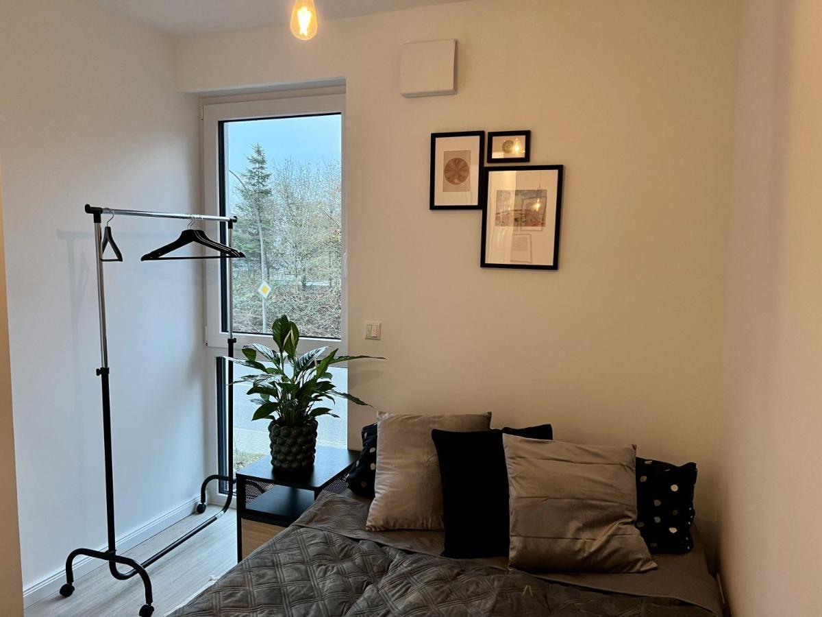 Gemuetliche Apartments Direkt An Der Grenze Von Hamburg ノルダーシュテット エクステリア 写真