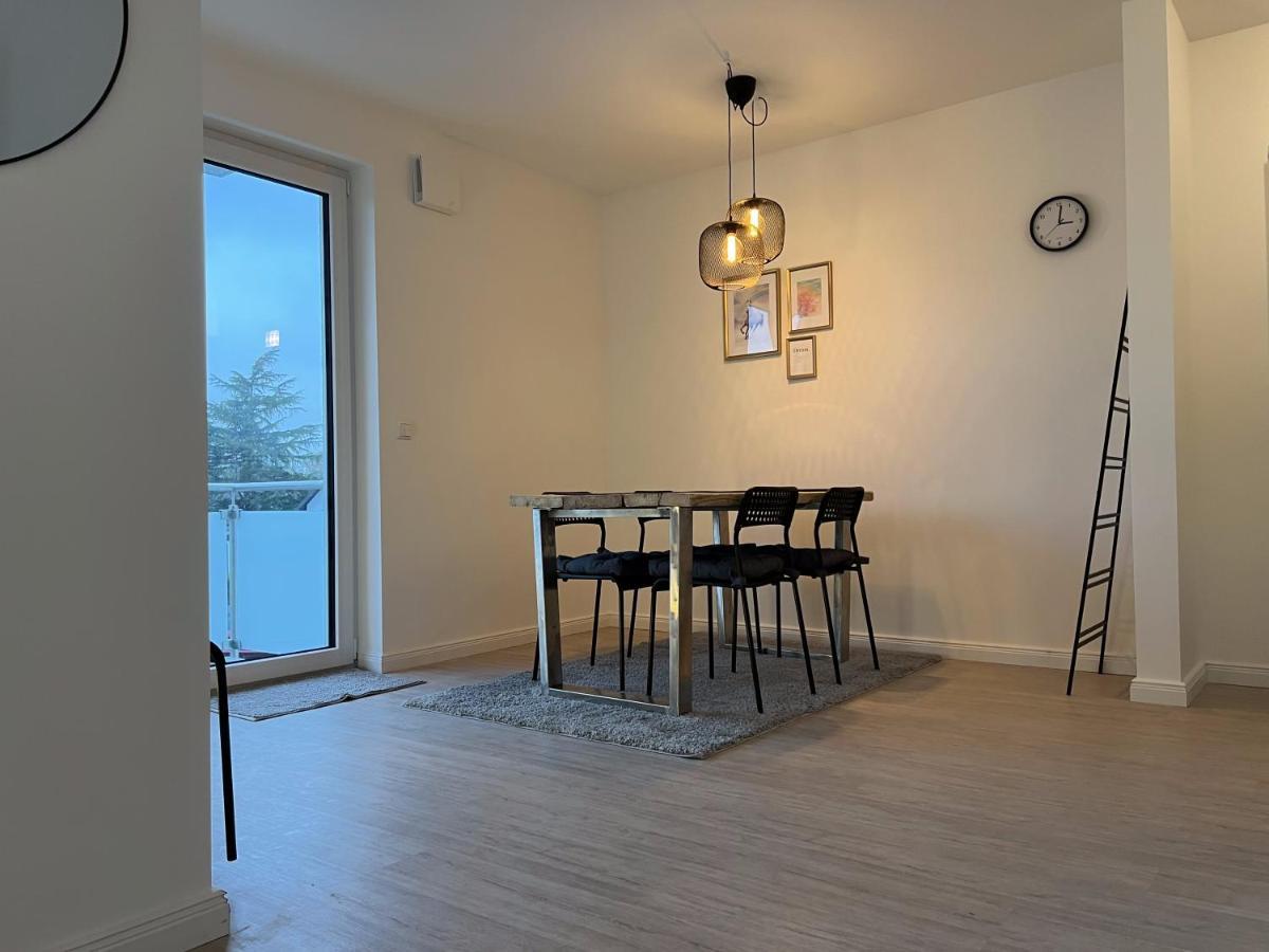 Gemuetliche Apartments Direkt An Der Grenze Von Hamburg ノルダーシュテット エクステリア 写真