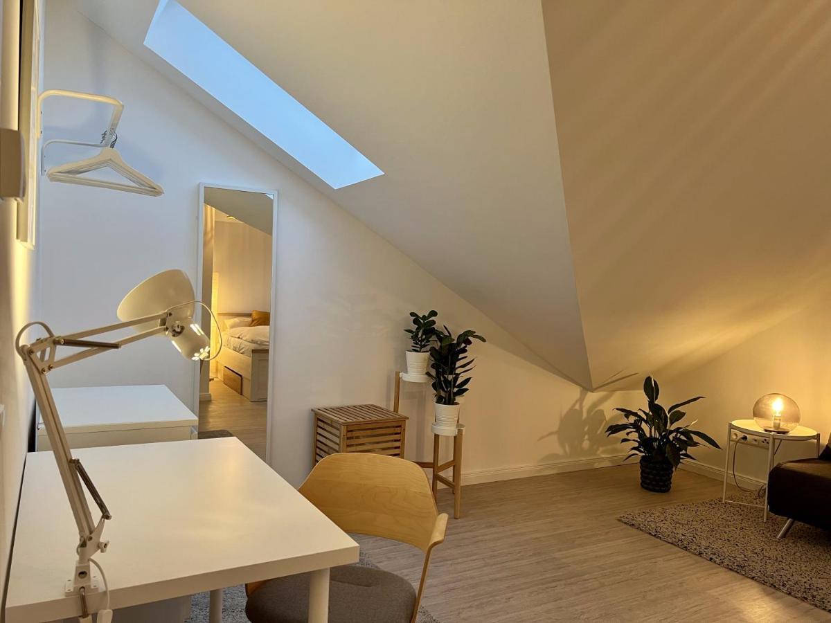 Gemuetliche Apartments Direkt An Der Grenze Von Hamburg ノルダーシュテット エクステリア 写真