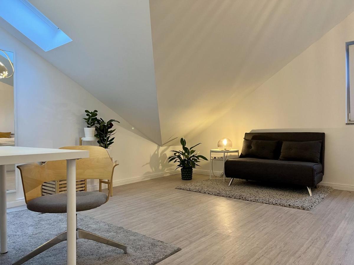 Gemuetliche Apartments Direkt An Der Grenze Von Hamburg ノルダーシュテット エクステリア 写真