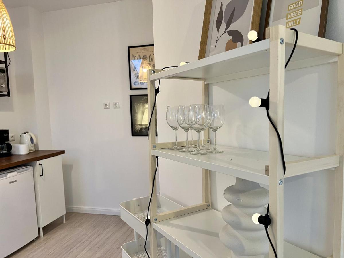 Gemuetliche Apartments Direkt An Der Grenze Von Hamburg ノルダーシュテット エクステリア 写真
