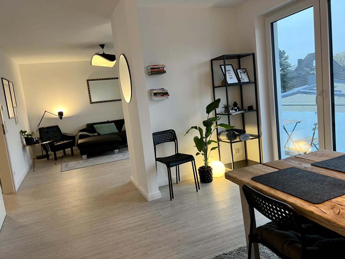 Gemuetliche Apartments Direkt An Der Grenze Von Hamburg ノルダーシュテット エクステリア 写真